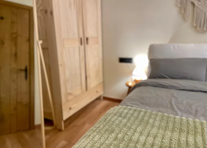 Apartament Un Poble Precios