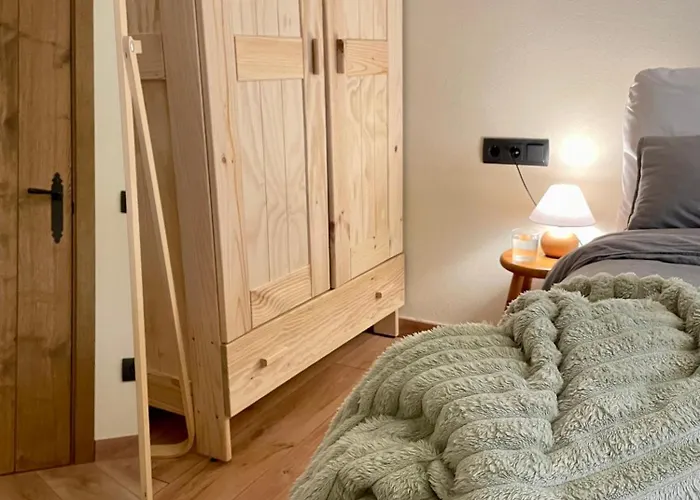 Un Poble Precios Apartament